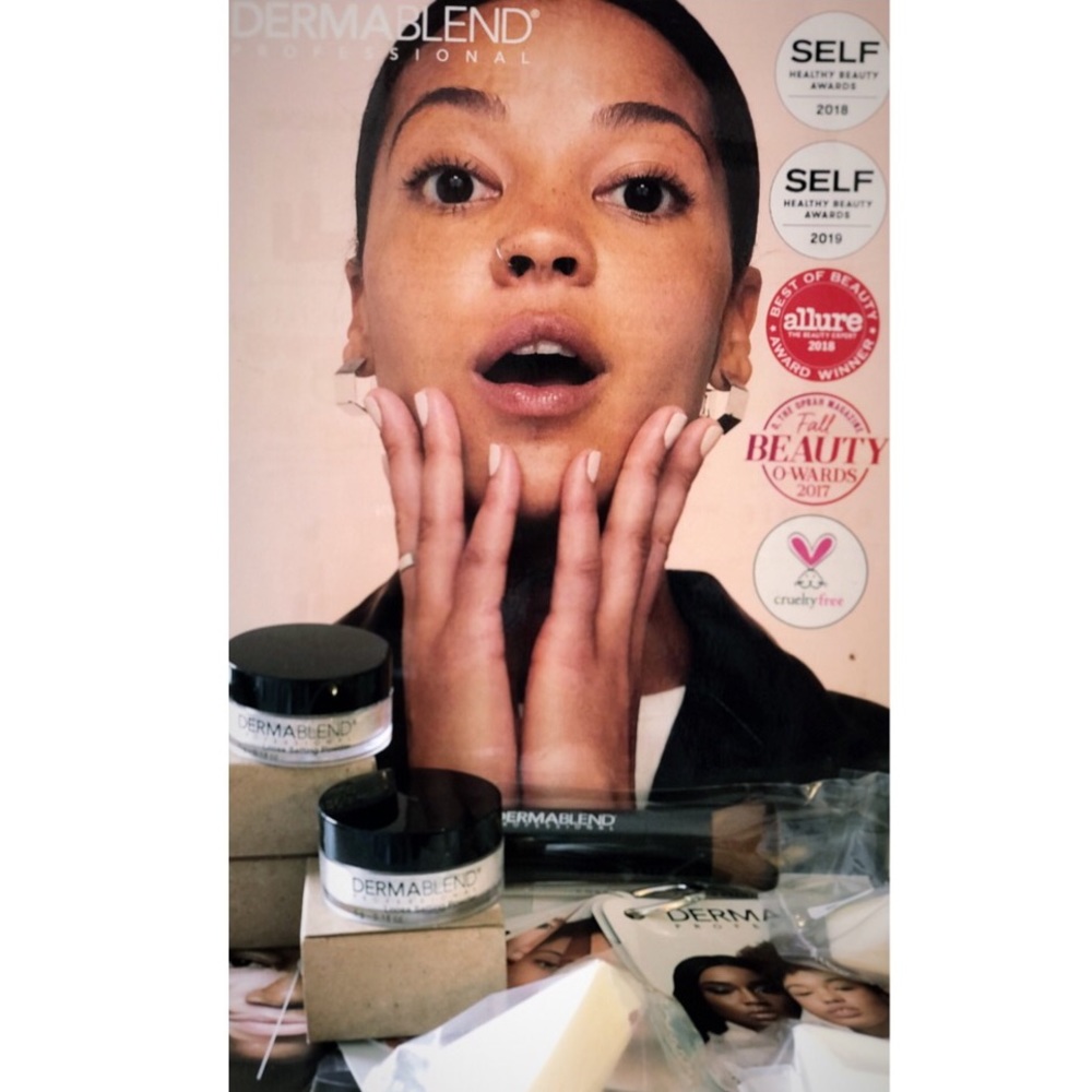 DERMABLEND Loose Setting Clear Powder